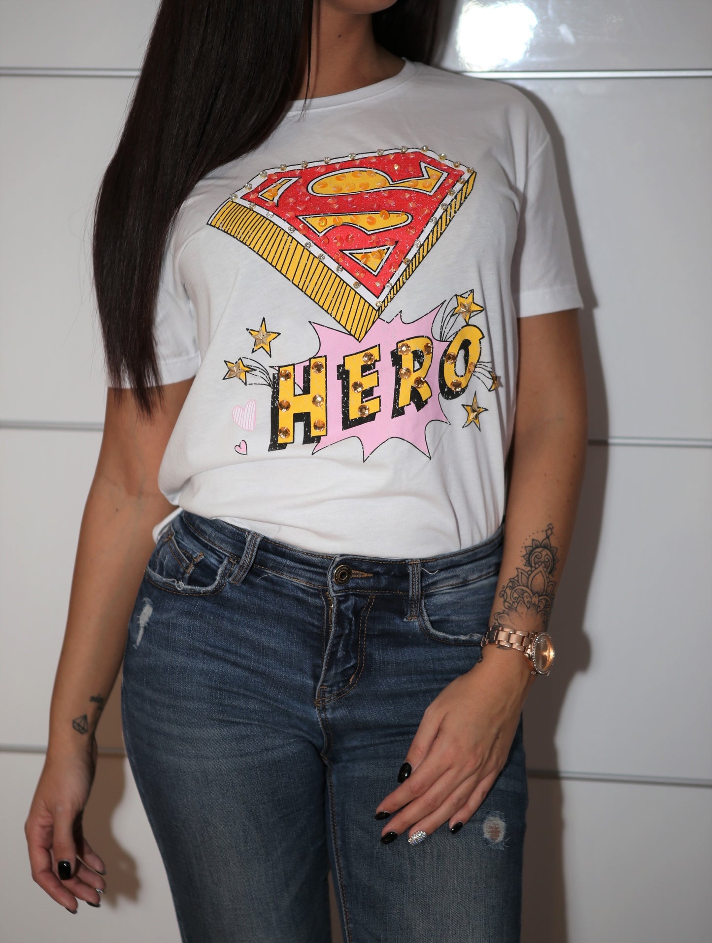 Hero t-shirt in white and yellow colors